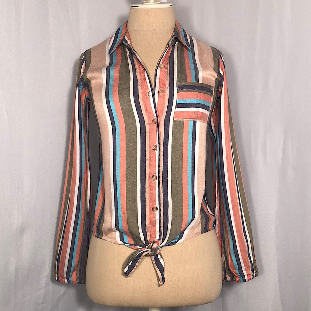 Tilly’s White Fawn Striped Long Sleeve Blouse